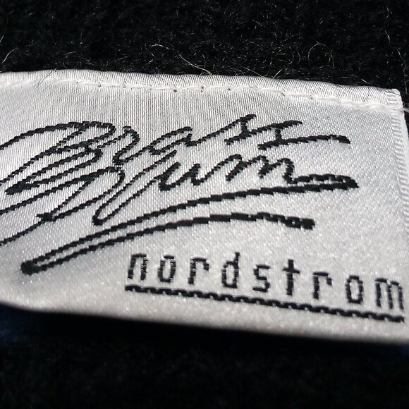 Vintage Nordstrom Brass Plum Abstract Geometric Crewneck Sweater - Picture 3 of 7